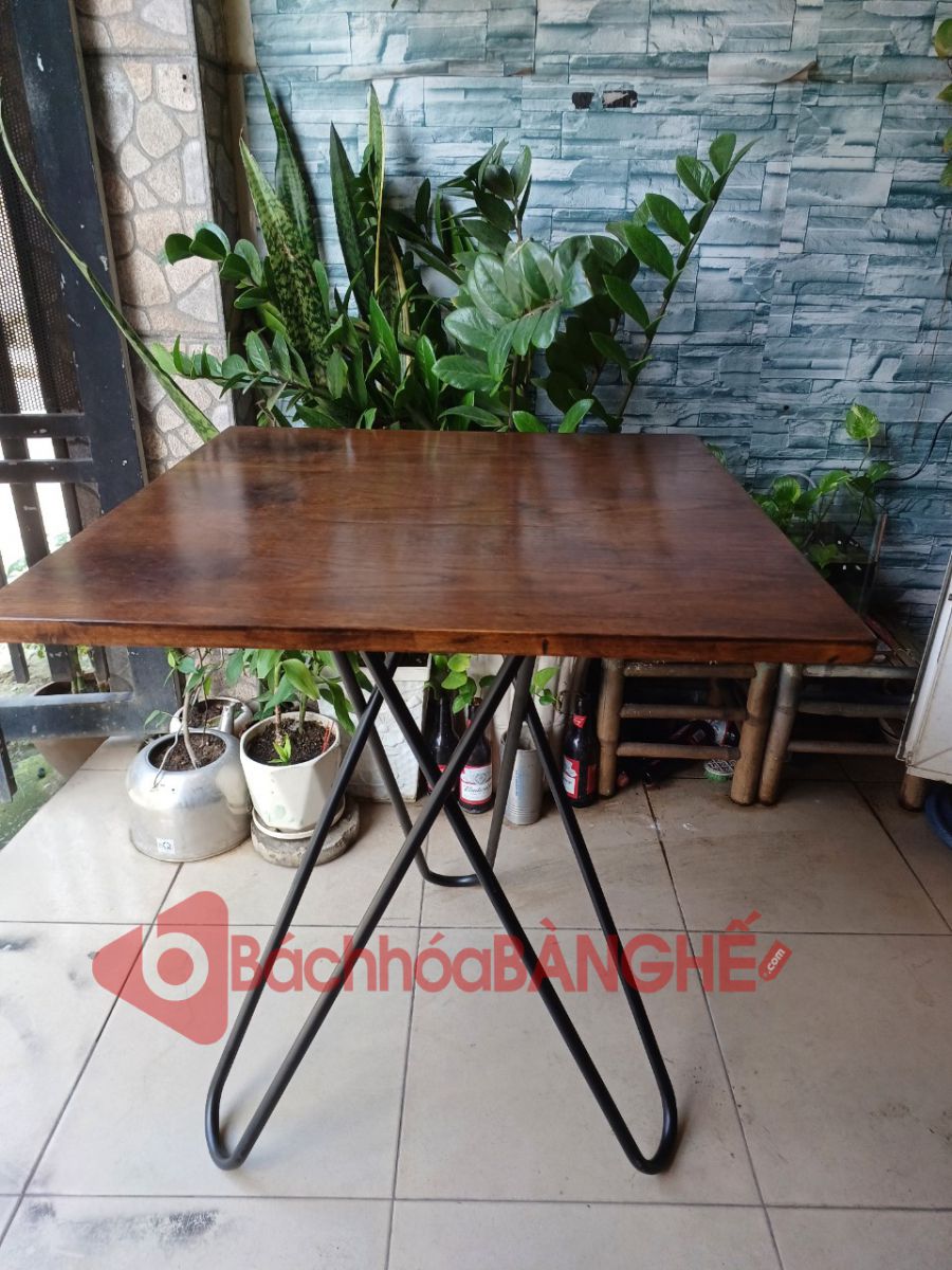 Bàn vuông cafe mặt gỗ chân chéo BS57