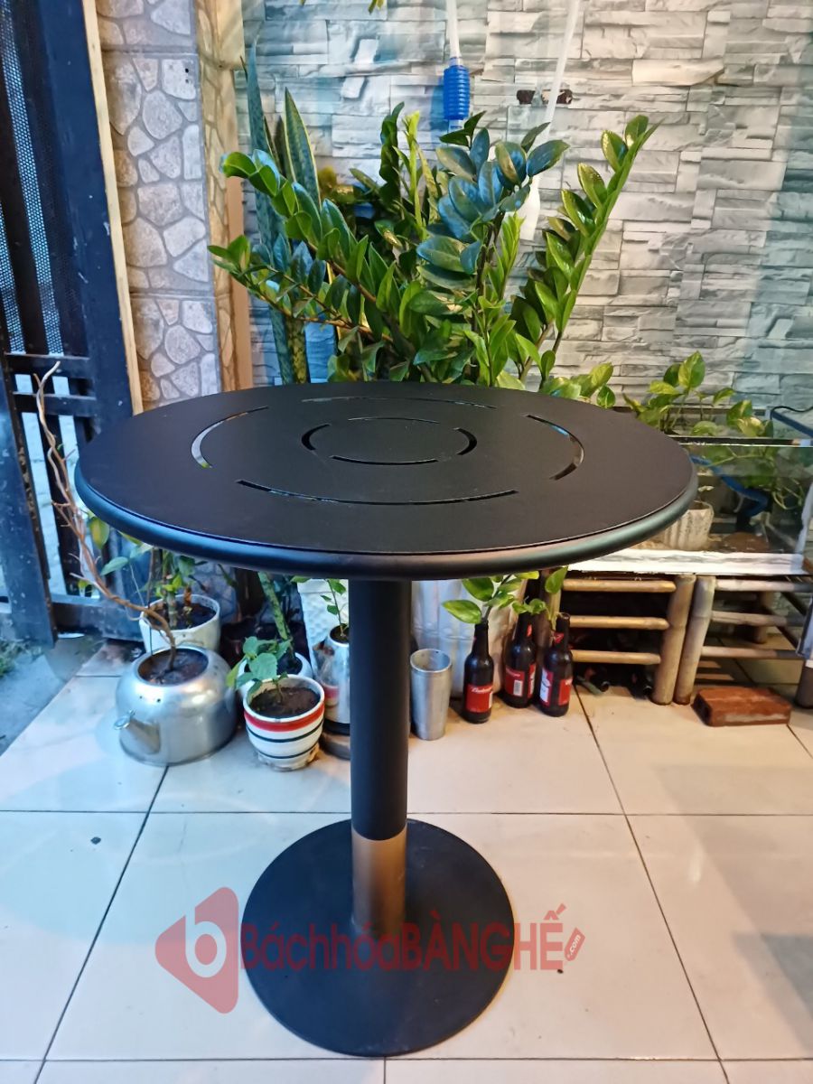 Bàn tròn cafe chân sắt decor mặt tôn BS67