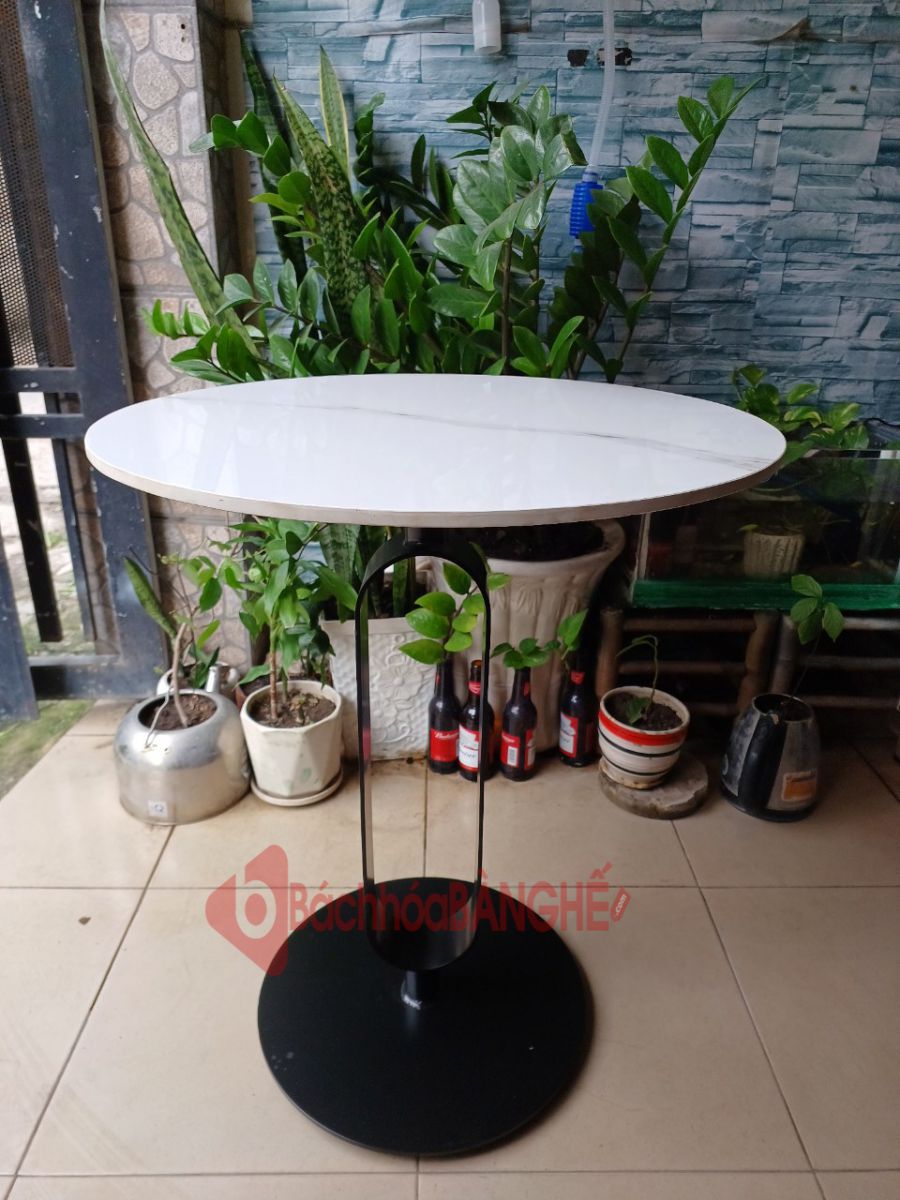 Bàn tròn cafe chân sắt decor mặt đá BS95