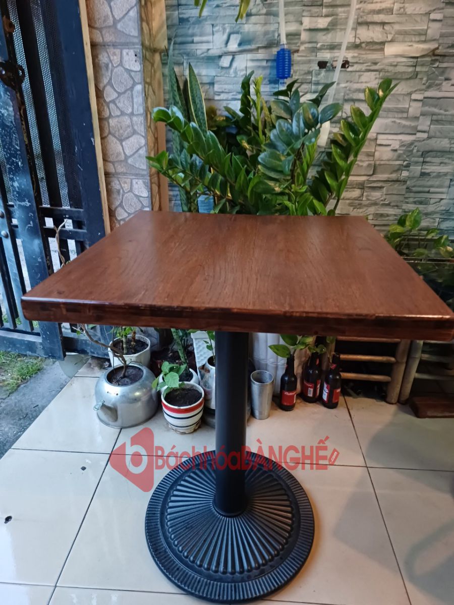 Bàn vuông cafe mặt gỗ chân gang BS101